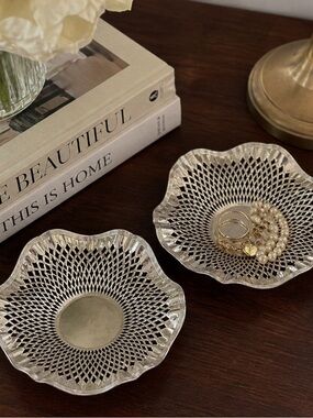 Vintage Apollo Silver Co. Quadruple Plate Openwork Dishes – Set of 2